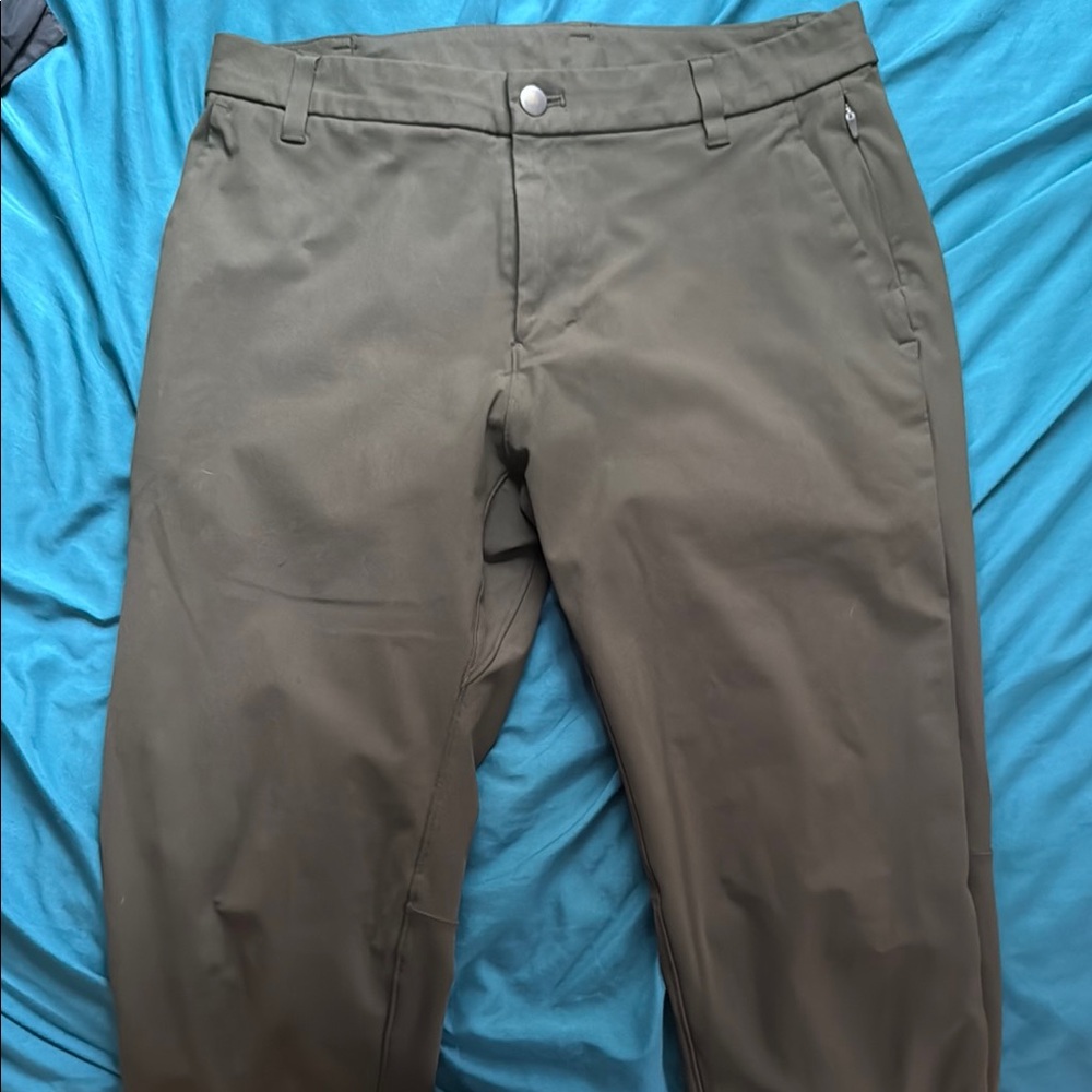Lululemon Athletica Green Chinos w.31xL.30